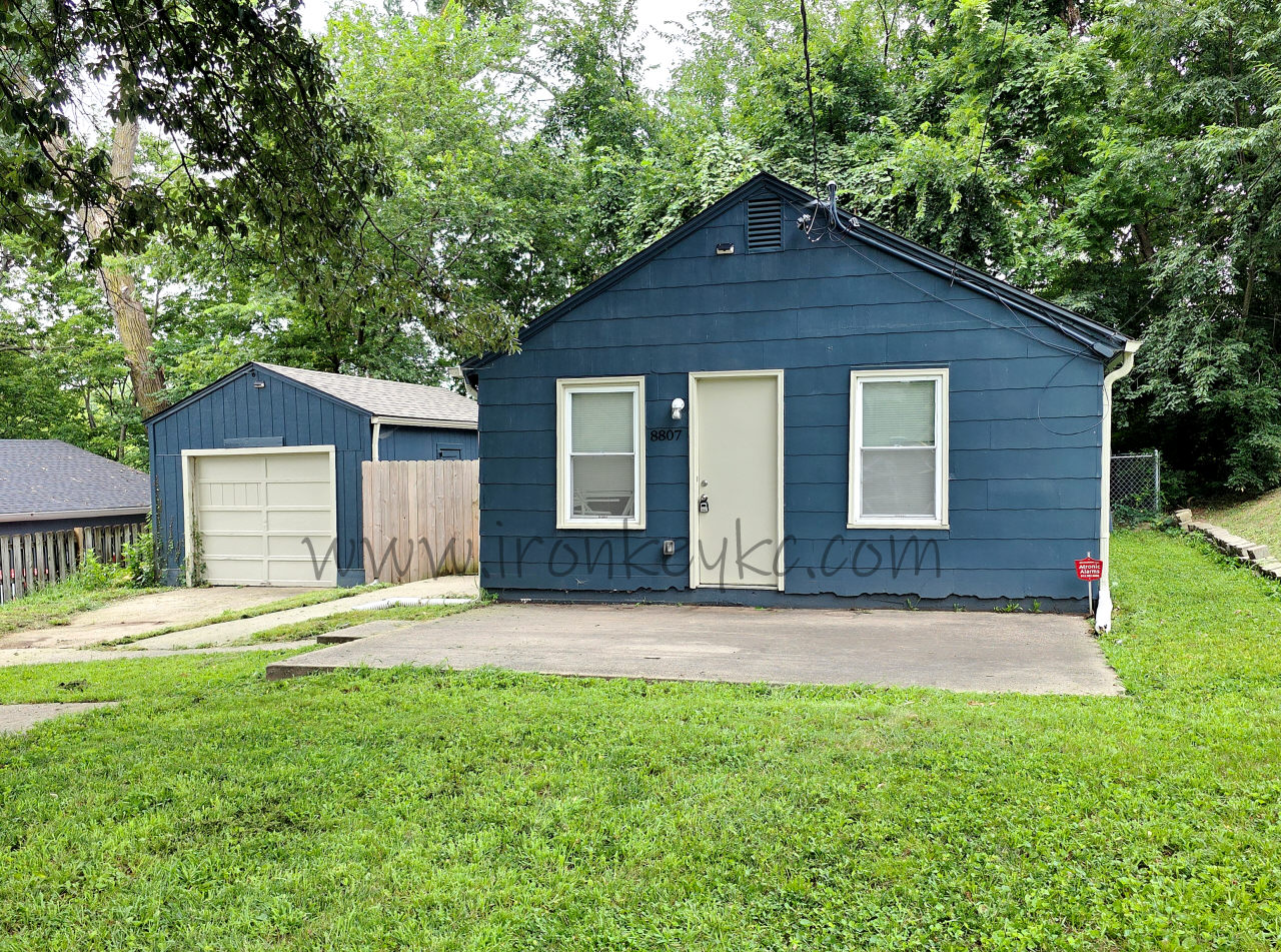 Property main image